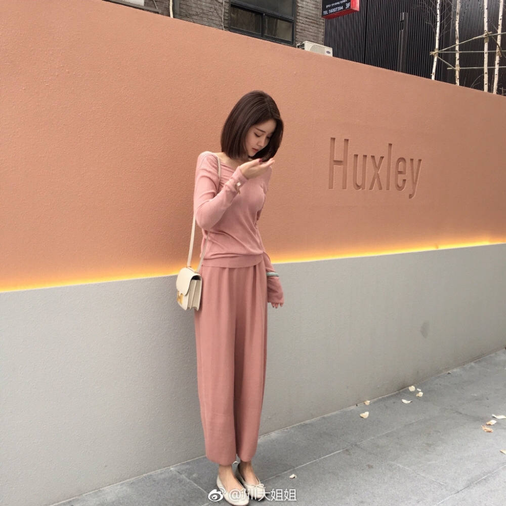 Summer knitted pink pants, like new